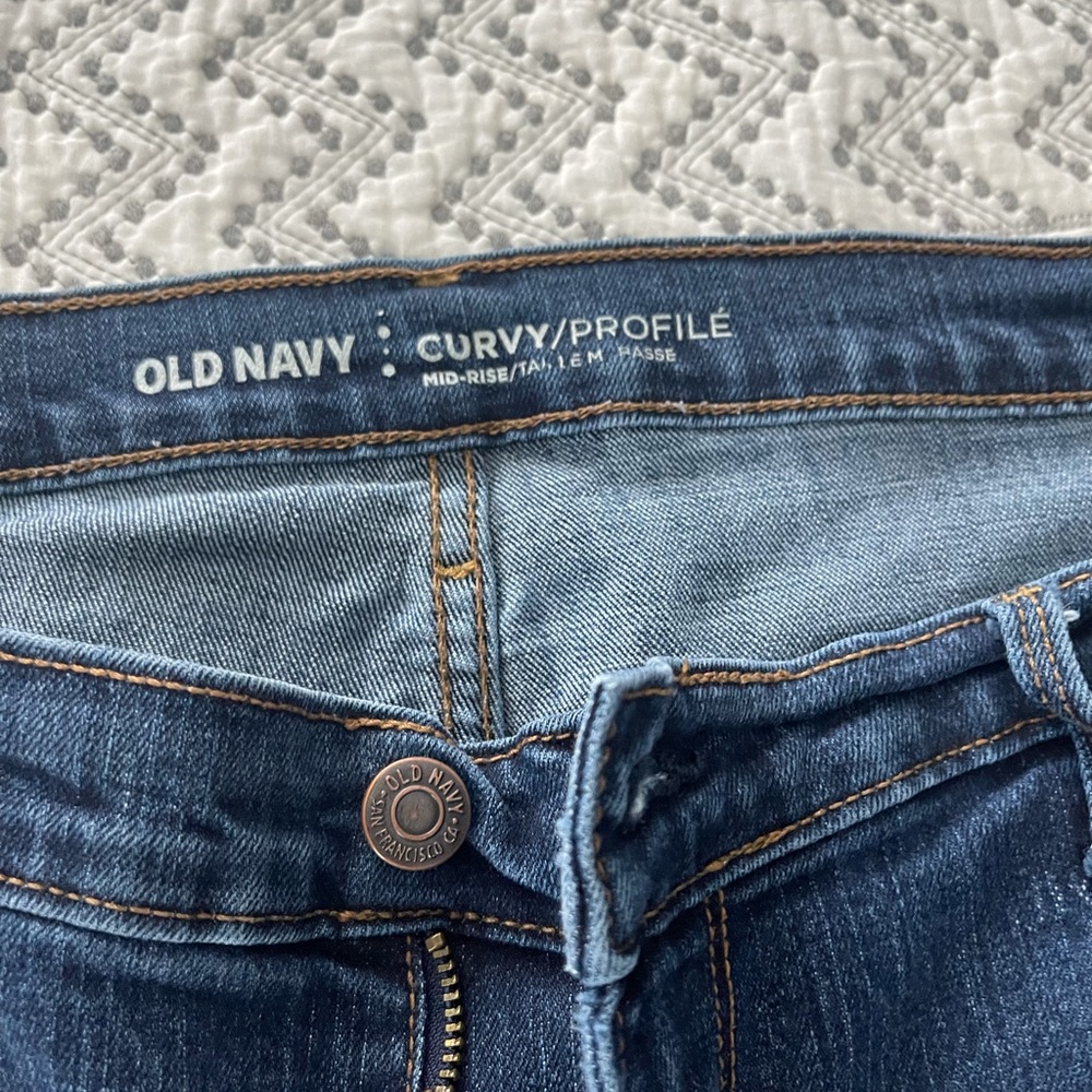 Old Navy Curvy Profile Jeans